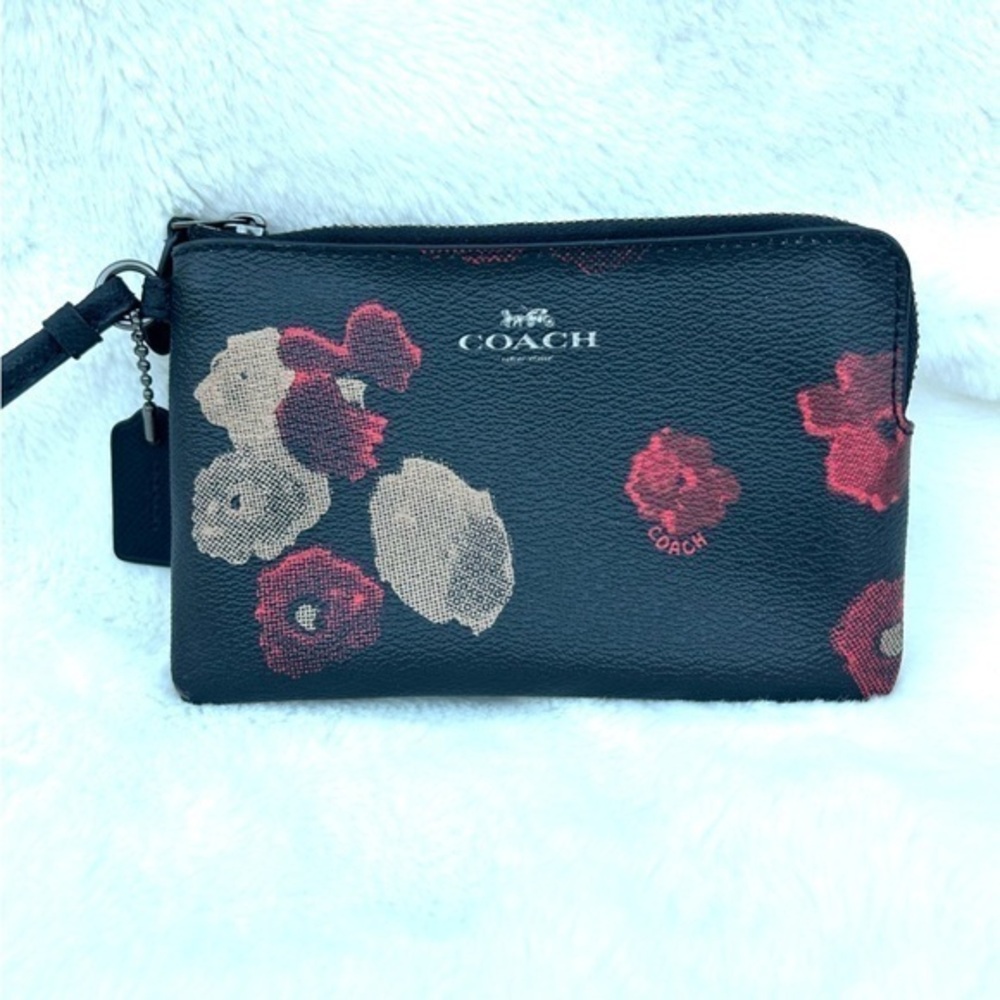 COACH Corner Zip Halftone Floral Print (Poppy) Wristlet